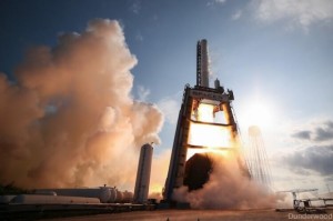 First firing of the Falcon 9-R advanced prototype rocket. Via Elon Musk on Twitter. Read more: http://www.universetoday.com/102692/spacex-tests-falcon-9-r-advanced-reusable-prototype-rocket/#ixzz2WVt42LYG 